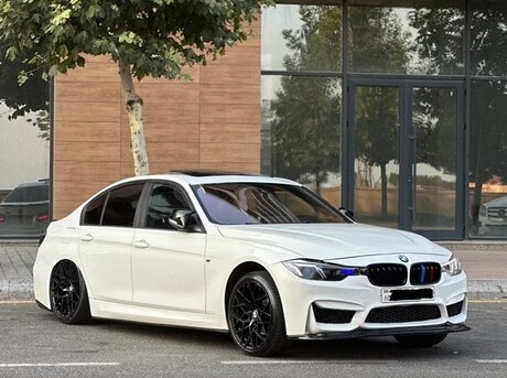 BMW 328 2015
