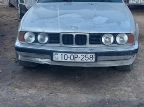 BMW 525