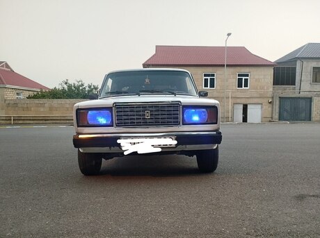 LADA (VAZ) 2107