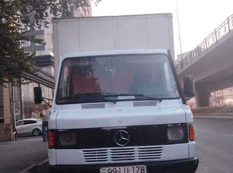 Mercedes 410 D 1990