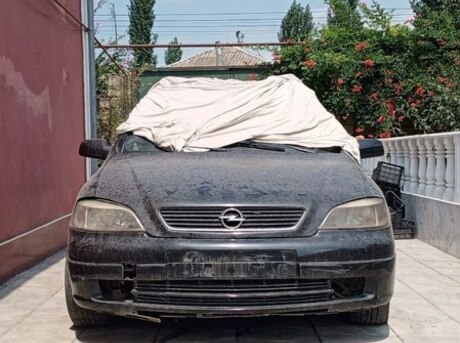 Opel Astra 2000