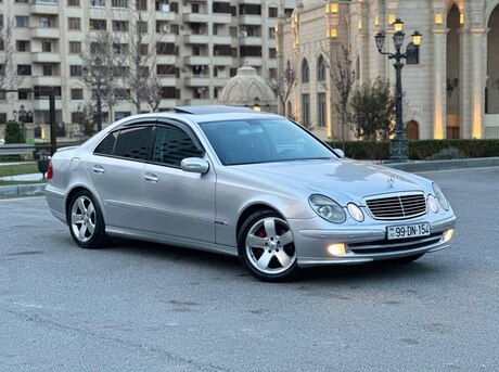 Mercedes E 270 2004