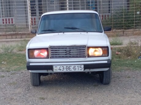 LADA (VAZ) 2107 2000