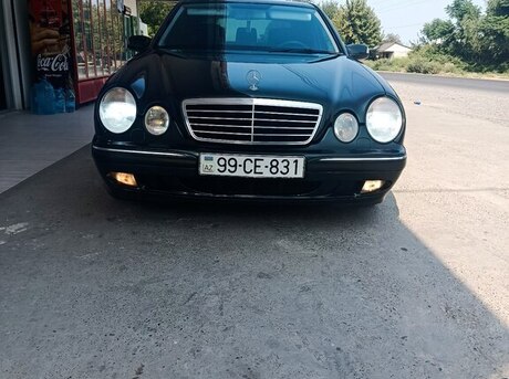 Mercedes E 220 d 2000