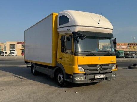 Mercedes Atego 818