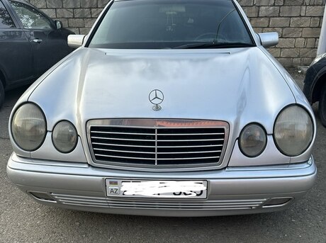 Mercedes E 230 1996