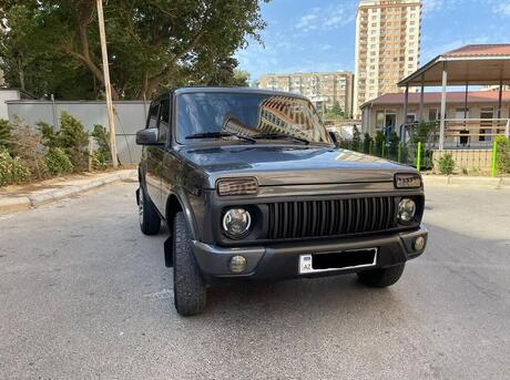 LADA (VAZ) Niva 2017