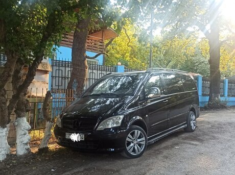 Mercedes Vito 111