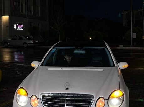 Mercedes E 200 2006