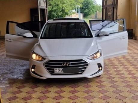 Hyundai Avante 2015