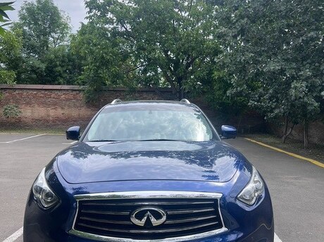 Infiniti QX70