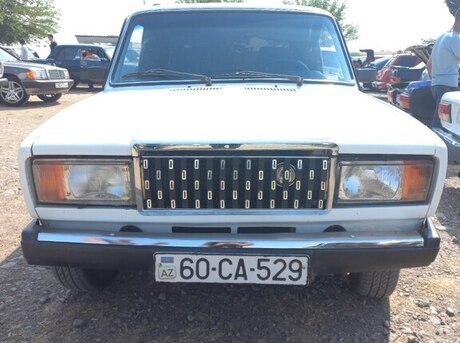 LADA (VAZ) 2107 2001