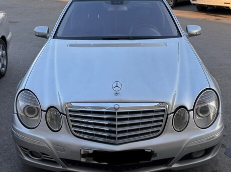 Mercedes E 200 2003