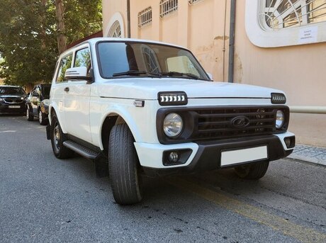 LADA (VAZ) Niva 2012