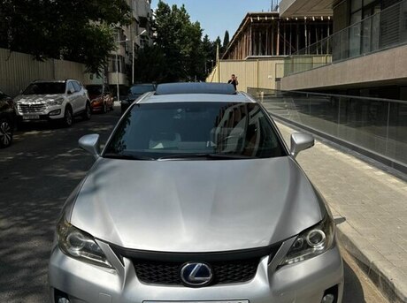 Lexus CT 200h