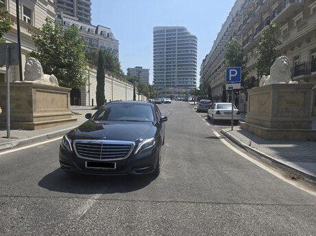 Mercedes S 320