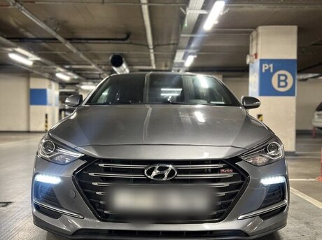 Hyundai Elantra