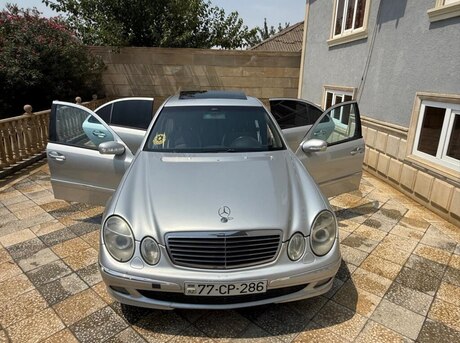 Mercedes E 220 d 2002