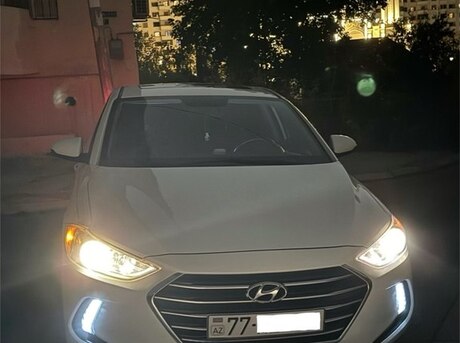 Hyundai Elantra 2018