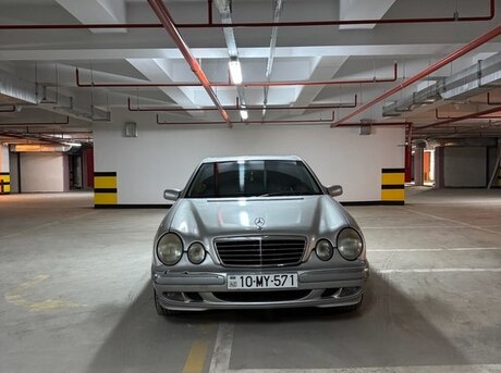 Mercedes E 240 2000