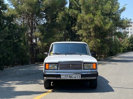 LADA (VAZ) 2107 2000