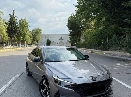 Hyundai Elantra 2021