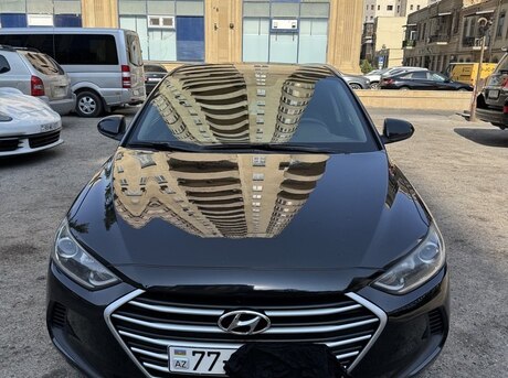 Hyundai Elantra