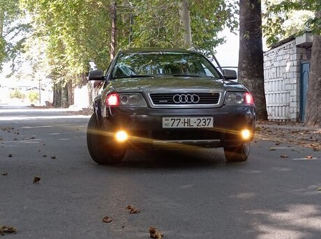 Audi A6 allroad 2003