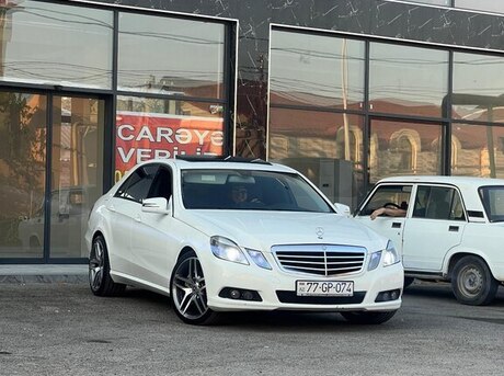 Mercedes E 220