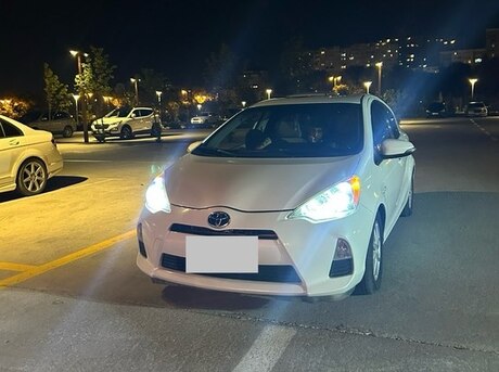 Toyota Prius C