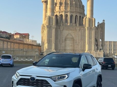 Toyota RAV4 2021