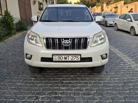 Toyota Land Cruiser Prado 2011