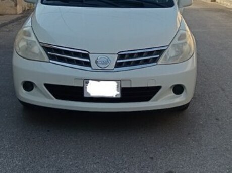 Nissan Tiida 2010
