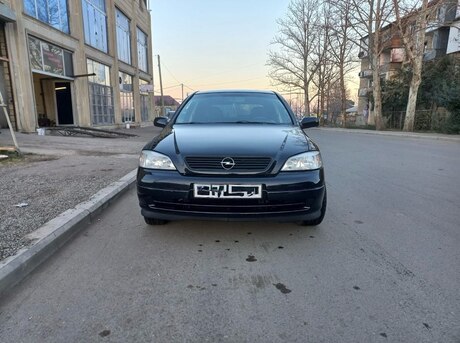 Opel Astra 2005