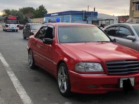 Mercedes C 240
