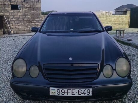 Mercedes E 220 d 2000