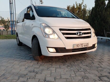 Hyundai H-1 2014