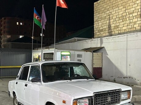 LADA (VAZ) 2107 2000