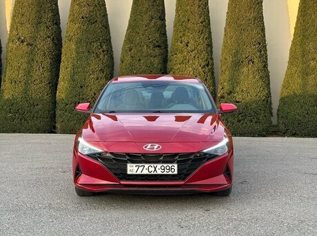 Hyundai Elantra 2022