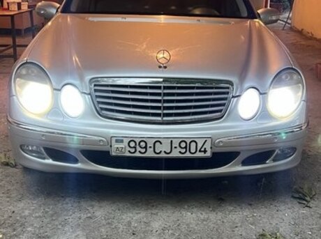 Mercedes E 270 2003