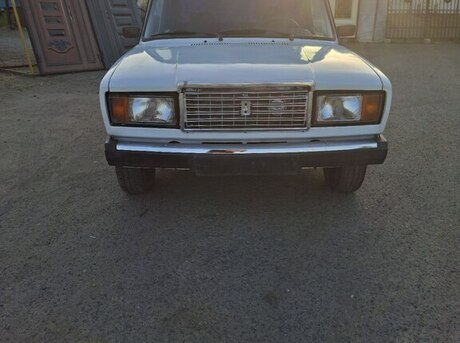 LADA (VAZ) 2107 2005