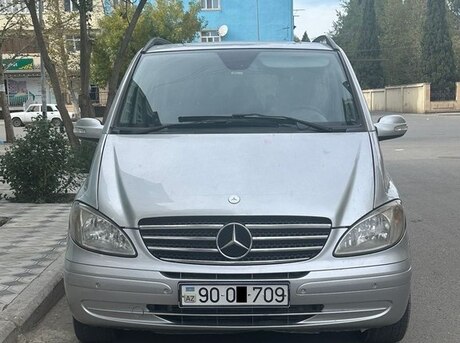 Mercedes Viano 2006