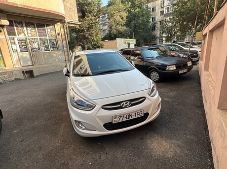 Hyundai Accent 2015