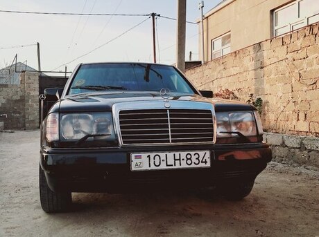 Mercedes E 200