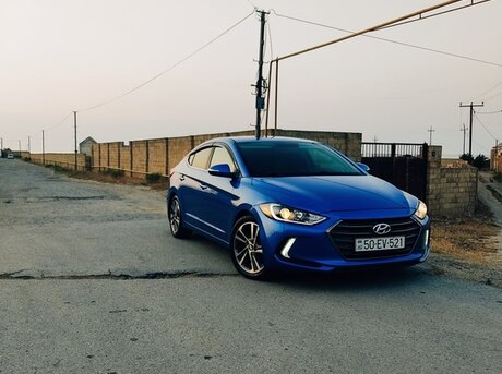 Hyundai Elantra