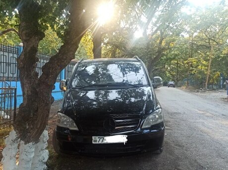 Mercedes Vito 111
