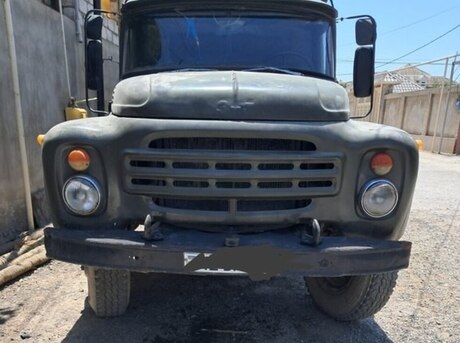 ZIL 130