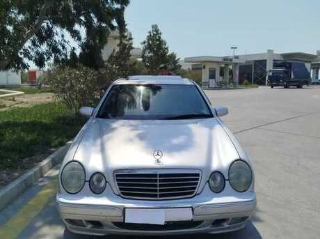 Mercedes E 270 2001