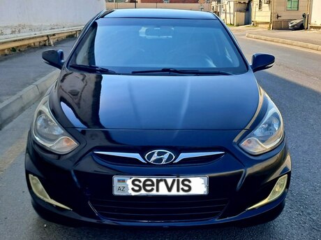 Hyundai Accent 2011