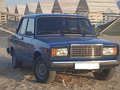 LADA (VAZ) 2107 2000